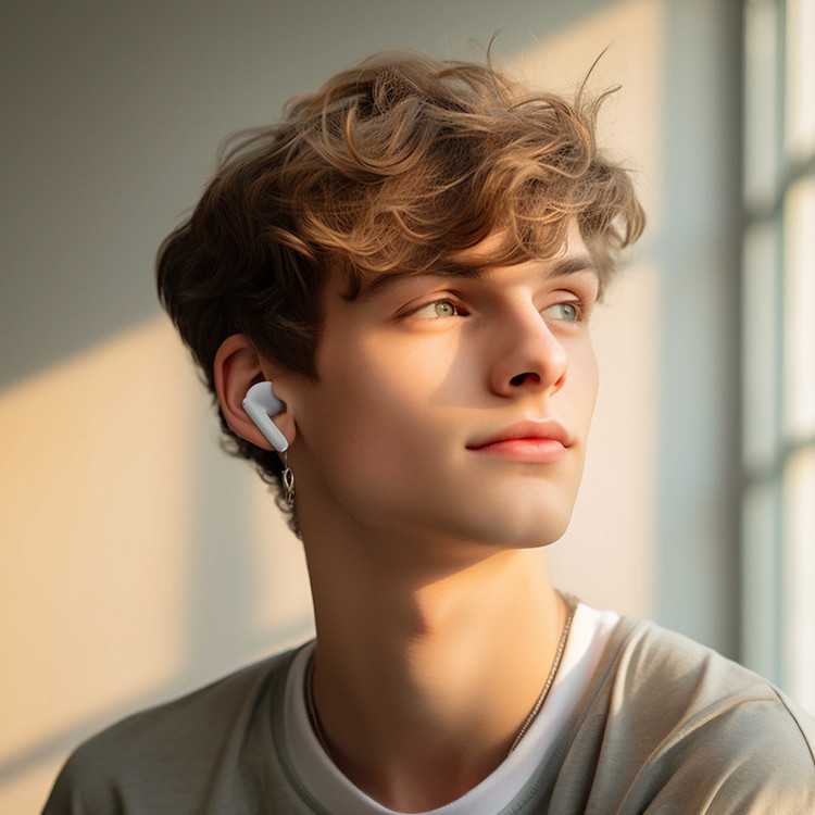 هدفون بلوتوثی QCY مدل T13 ANC 2 - نمای نزدیک